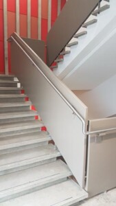 Treppengeländer hergestellt durch die Firma Finsterwald Stahlbau GmbH & Co.KG
