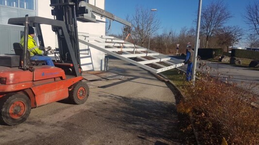 Minikrahn der Firma Finsterwald Stahlbau GmbH & Co.KG